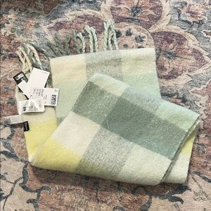 Checkered Wool Scarf in Soft Hues